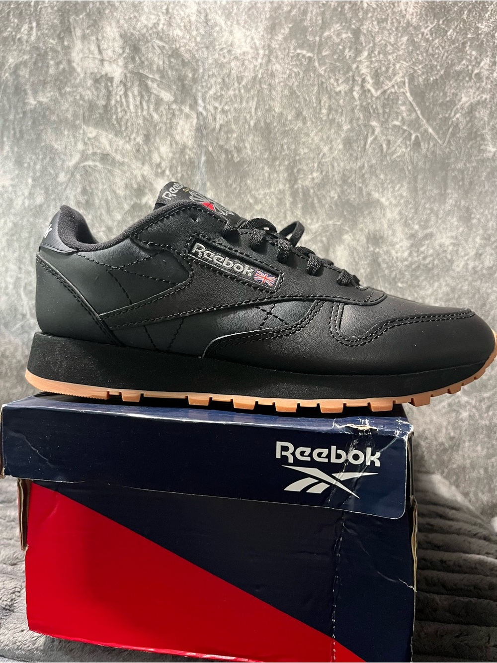 Reebok Youth Black Sneakers with Gum Sole 4.5 Y